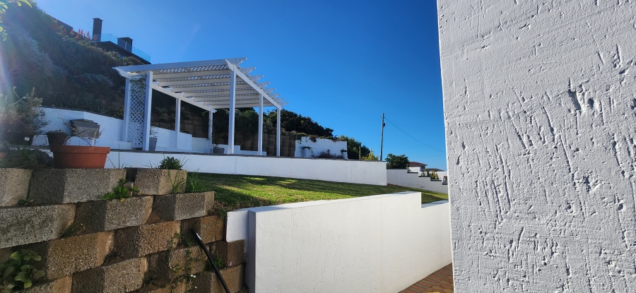 4 Bedroom Property for Sale in Dana Bay Western Cape